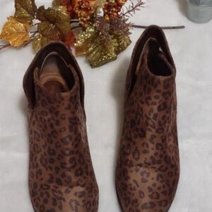 Maurices Brown Leopard Ankle Booties